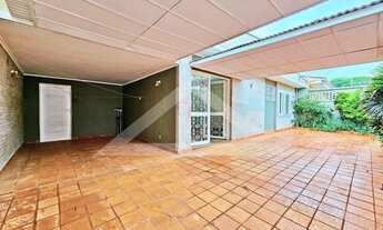 Imagem: Casa térrea para venda e locação no Bairro