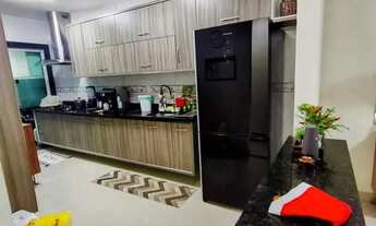 Imagem: Casa de Condomínio Fechado - 03 Quartos