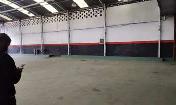 Imagem: Galpão Comercial de 2 Quartos e 18 Vagas