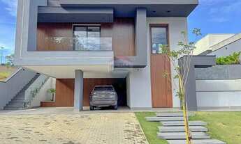 Imagem: Casa à venda com 4 suítes recém construída