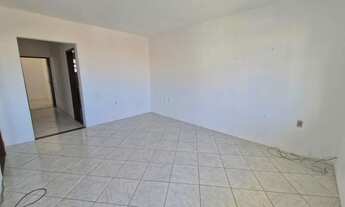 Imagem 2: Apartamento Grande - 3 Quartos, Varanda, Área de Serviço, Ótima Ventilação, Nascente - em