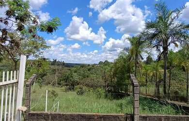 Imagem 3: CHACARA 20.000m², 2 Casas, Piscina, toda cercada, 500 metros para asfalto