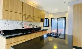 Imagem 7: Casa de Alto Padrão com Piscina em Residencial Serra Morena