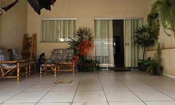 Imagem: Linda casa! 2 Quartos sendo 1 Suíte - Toda