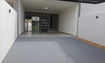 Imagem 6: Casa Nova em Vila Souto: Design Moderno, Pé-Direito Duplo e Quintal de 11m