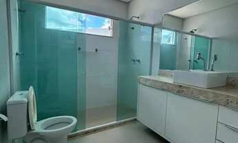 Imagem 2: ALUGO CASA MOBILIADA COM TRÊS SUÍTES SENDO UMA MASTER. TEM ENERGIA SOLAL, COM 300m2,. ( AL