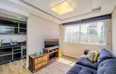 Imagem 3: Imóvel para venda tem 71 metros quadrados com 2 quartos em Rio Branco - Porto Alegre - RS