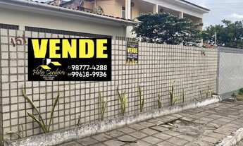 Imagem 2: Casa nos Bancários com 04 quartos, sendo 01 suíte + DCE