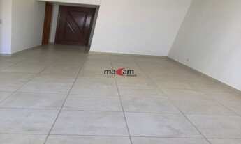 Imagem 6: Apartamento com 3 dormitórios sendo 1 transformado em closet com armários embutidos com 78