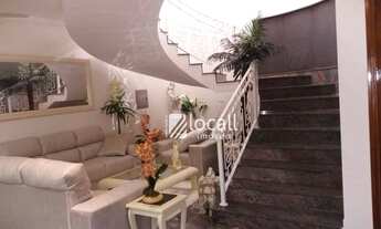 Imagem: Casa com 5 dormitórios para alugar, 320