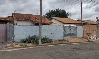 Imagem 2: Imóvel residencial com 02 dormitórios, AC 39m² AT 200m² - Araras/SP