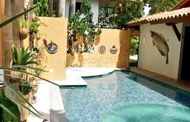 Imagem 2: Belíssima casa em Tamandaré com 764m² de área construída. Área de Lazer com muito verde. A