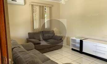 Imagem 6: Casa a venda com 02 quartos, planejados, piscina, churrasqueira, terreno amplo, 200 metros