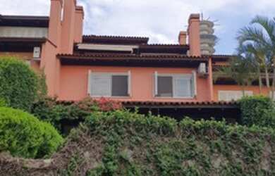 Imagem 2: Casa para venda possui 390 metros quadrados priva/ com 4 suítes a 5mn do beira rioPorto A