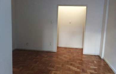 Imagem 3: Apartamento de 2 quartos com vaga para alugar no Catete - Rio de Janeiro - RJ