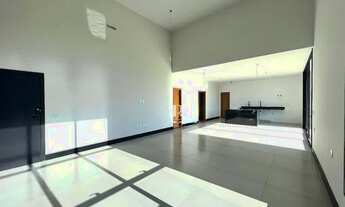 Imagem 2: Casa com 197 m², à venda no Jardins Porto