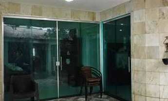 Imagem: Aluga-se casa com 3 dormitórios, Piscina