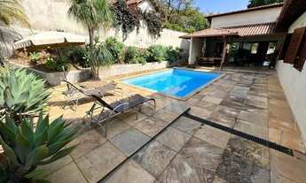 Imagem: Casa à venda, 4 quartos, 1 suíte, 4 vagas