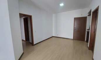 Imagem 2: Apartamento para aluguel possui 70 metros quadrados com 2 quartos em Mata da Praia - Vitór