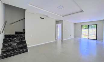 Imagem 3: Sobrado à venda, 3 quartos, sendo 3 suítes, Bairro Chico de Paulo, Jaraguá do Sul/ SC