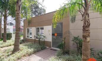 Imagem 3: Apartamento com 2 dormitórios sendo 1 suite, com 1 vaga demarcada, living 2 ambientes com