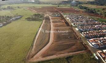 Imagem 3: Oportunidade Imperdível - Terreno de Esquina à Venda!