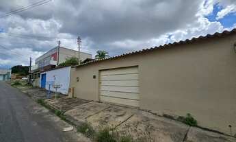 Imagem 3: Imóvel para venda tem 300 metros quadrados com 3 quartos