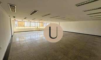 Imagem 7: Sala Comercial à 80 m da estação do metrô Localização Estratégica Descrição do imóvel: Áre