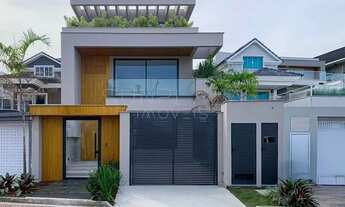 Imagem: Casa à Venda com 4 quartos, Piscina com