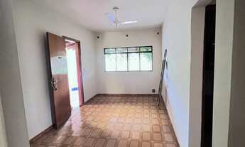 Imagem 4: Vendo casa no Bairro Vitória régia, dois quarteirões da escola