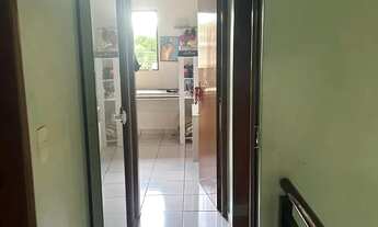 Imagem 6: Sobrado para aluguel possui 280 metros quadrados com 4 quartos em Jardins Madri - Goiânia