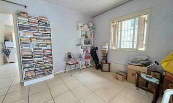 Imagem 3: Casa térrea com edícula aos fundos