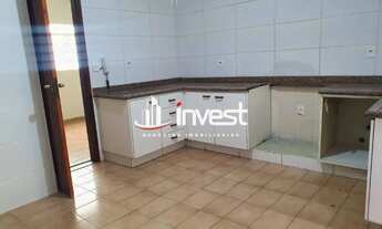 Imagem 2: Casa disponível para locação no Bairro Universitário, com 3 quartos, 1 suíte próxima à Uni