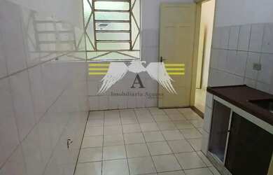 Imagem 5: Apartamento de 40m² com quintal para locação, 2 dormitórios, 2 banheiros, à 850m da Estaçã