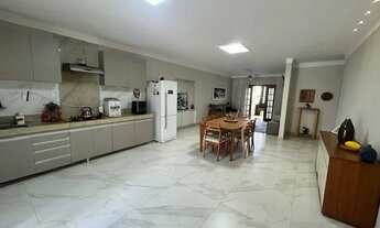 Imagem 6: Casa com três quartos, piscina, terreno amplo em Vila Velha