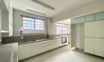 Imagem 2: Apartamento ao lado do Metrô, com 3 dormitórios, 1 suíte, 1 vaga, em Cerqueira Cesar, São