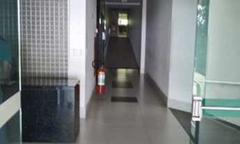 Imagem 3: Vende-se Lindo Apartamento, com 2 quartos sendo 1 suíte, sala com varanda, prédio frente p