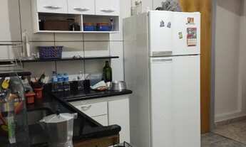 Imagem 4: A seis minutos da estação Praça da Árvore do metrô. Sobrado com duas entradas, reformado