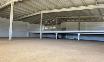 Imagem 3: OLHO D?ÁGUA sentido ARAÇAGI: ALUGO GALPÃO NA AVENIDA