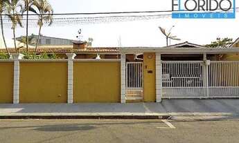 Imagem 2: Casa para Venda em Atibaia, Vila Thaís, 3 dormitórios, 1 suíte, 3 banheiros, 4 vagas