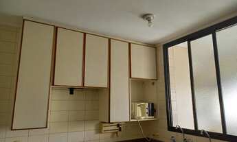 Imagem 2: VISTA DEFINIDA, REPLETO DE ARMÁRIOS, TERRAÇÃO, VAGO