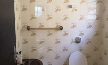 Imagem 4: Sobrado para aluguel possui 270 metros quadrados com 3 quartos