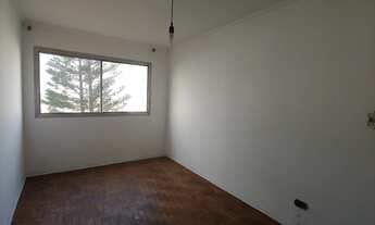 Imagem 2: Bom apartamento 2 dormitórios com garagem localizada a apenas 6 quadras do Parque da Aclim