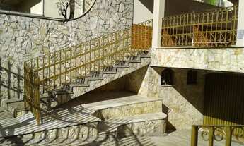 Imagem 2: Sobrado para aluguel possui 520 metros quadrados com 6 quartos em Vila Gomes Cardim - São