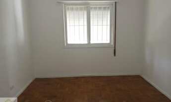 Imagem 4: Lindo apartamento , 2 dorm , piso de madeira . Rua tranquilia e a 80 metros de comercios