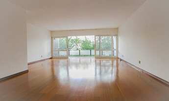 Imagem 1: Amplo, com sacada