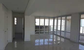 Imagem 3: Apartamento para venda possui 272 metros quadrados com 4 quartos em Aclimação - São Paulo