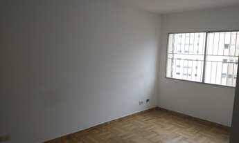 Imagem 2: Apartamento 2 dormitórios, sala para 2 ambientes, 1 vaga de garagem coberta, condomínio co