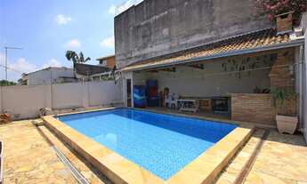 Imagem 2: CASA PARA VENDA COM 4 SUÍTES, PISCINA EM RUA ARBORIZADA NA REGIÃO DO ALTO DA LAPA