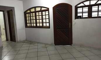 Imagem 4: Sobrado à venda na Vila Antonieta, São Paulo, SP. 3 dorms sendo 1 suíte com 4 vagas de gar